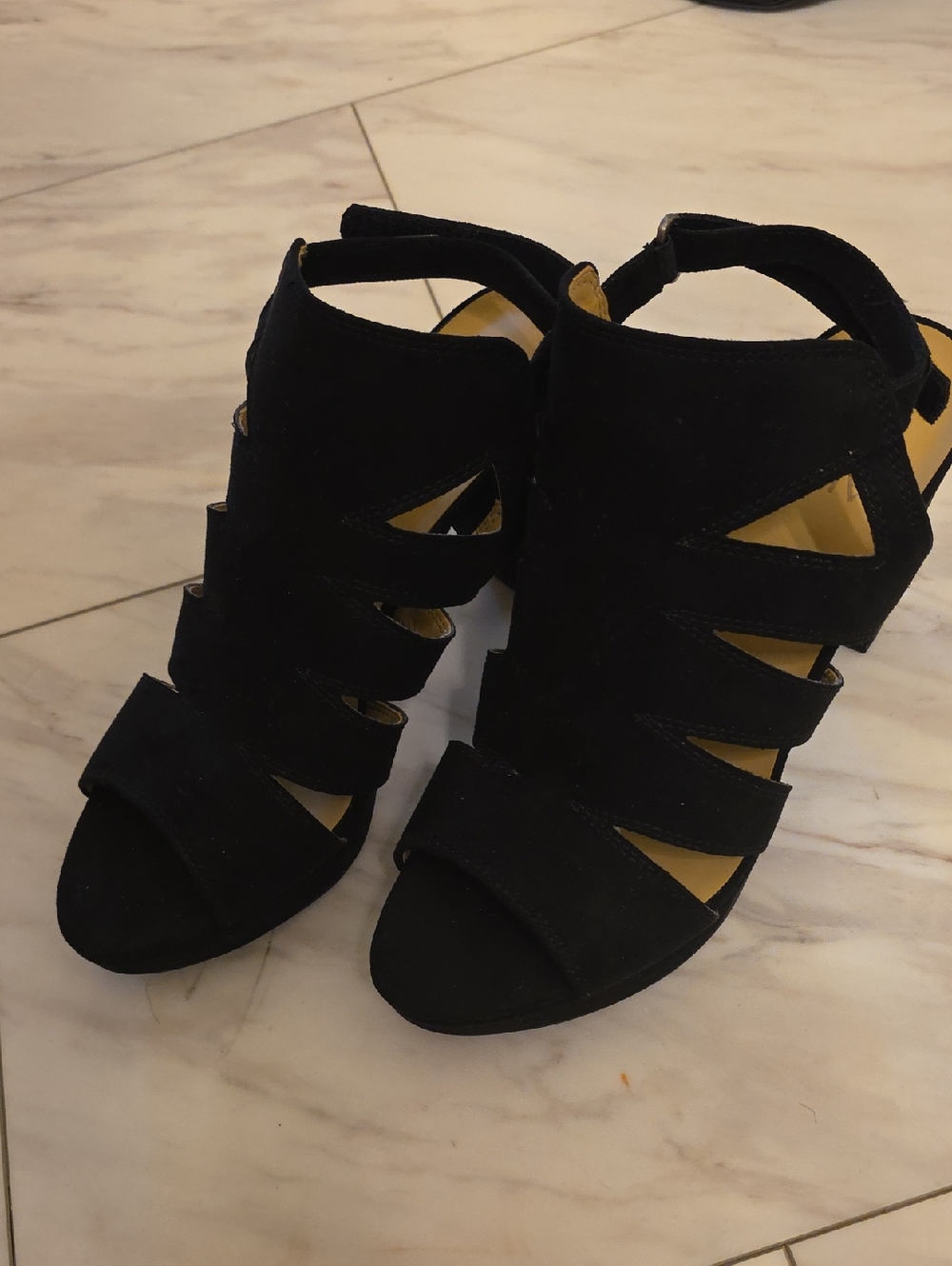 Women's Black Strappy Peep-Toe Heels - Elegant Evening Sandals